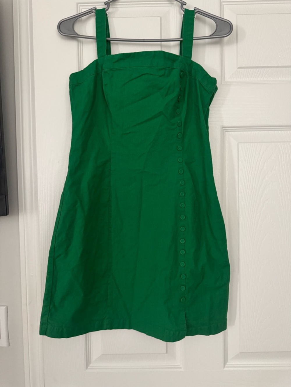 Green Sleeveless Square-Neck Dress